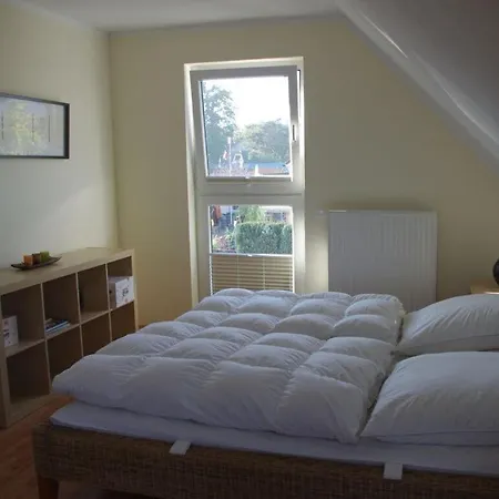 1 Schultz Comfortable